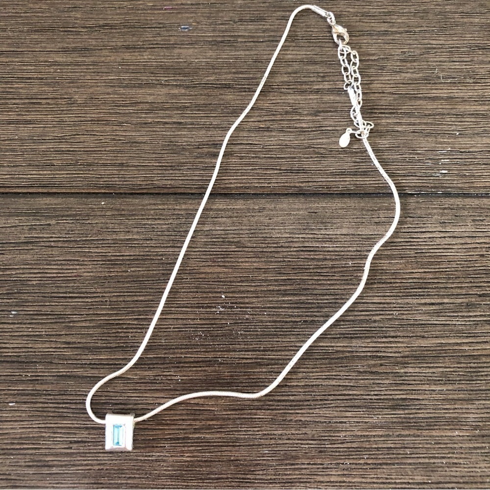 Blue and sliver pendent necklace